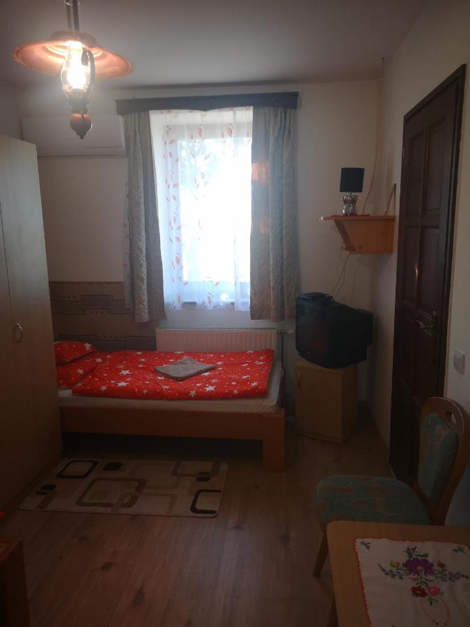 Eszter-Haz Vendeghaz Kerekegyhaza Hotel Eksteriør billede